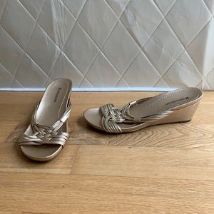 Naturalized Sandals